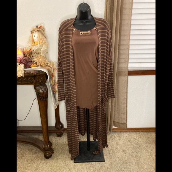 XL Lula Roe Sarah - Brown And Caramel